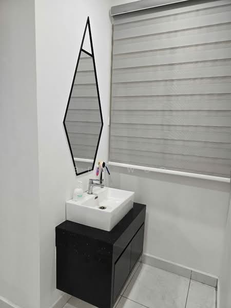 Pangsapuri untuk Dijual di Skyridge Apartment - Abby Woo - Bathroom - PropertyGuru.com.my