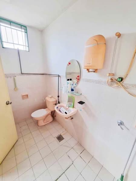 2-storey Terraced House for Sale in Taman Meranti Jaya (Puchong) - Evan Goh - Bathroom - PropertyGuru.com.my