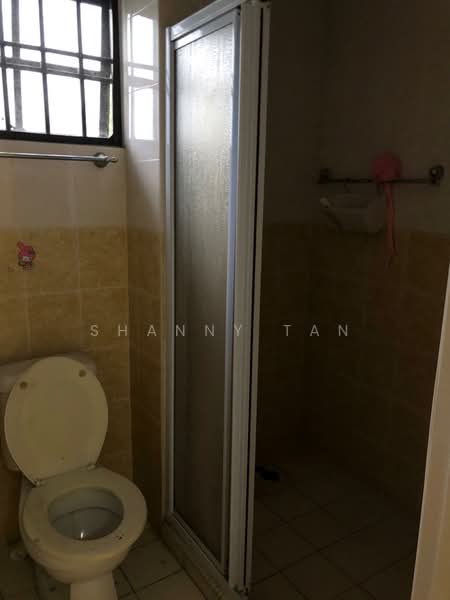 Semi-Detached House for Sale in Sungai Long (Bandar Sungai Long) - Shanny Tan - Bathroom - PropertyGuru.com.my
