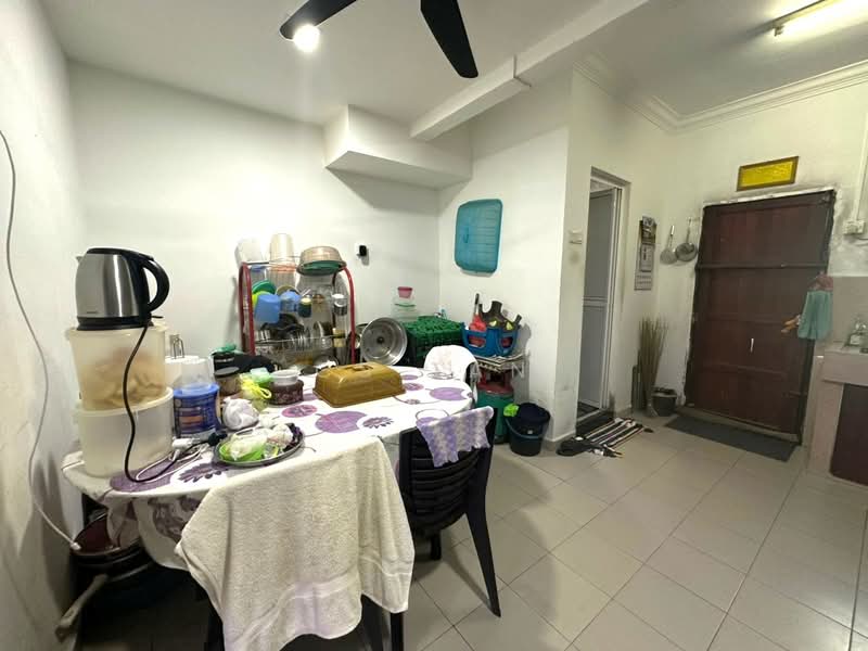 Rumah Teres 2 Tingkat untuk Dijual di Taman Pelangi Indah (Ulu Tiram) - CS Tan - Kitchen - PropertyGuru.com.my