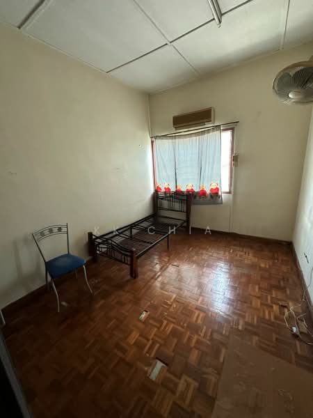 2-storey Terraced House for Sale in Taman Midah (Cheras) - KK Chia - Bedroom - PropertyGuru.com.my