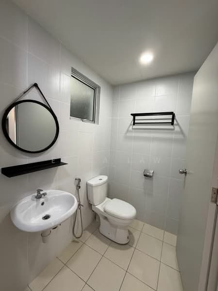Kondominium untuk Dijual di Residensi Puchongmas - Erica Law - Bathroom - PropertyGuru.com.my
