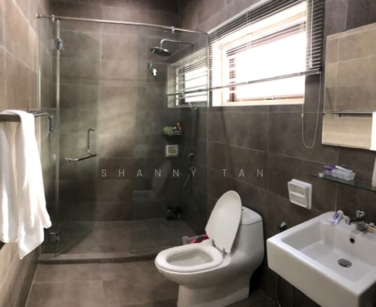 Semi-Detached House for Sale in Sungai Long (Bandar Sungai Long) - Shanny Tan - Bathroom - PropertyGuru.com.my