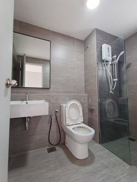 Kediaman Servis untuk Disewa di Maya Bay Residences @ Gamuda Cove - Mavis Teh - Bathroom - PropertyGuru.com.my