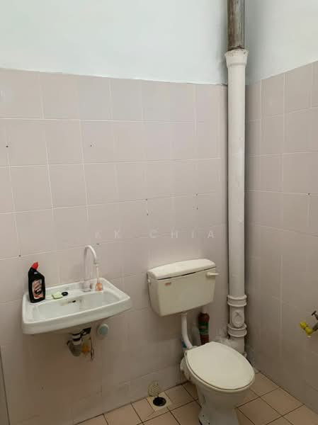 2-storey Terraced House for Sale in Taman Midah (Cheras) - KK Chia - Bathroom - PropertyGuru.com.my