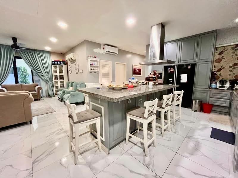 Semi-Detached House for Sale in Seksyen U9 (Shah Alam) - Nazri Hassan - PropertyGuru.com.my