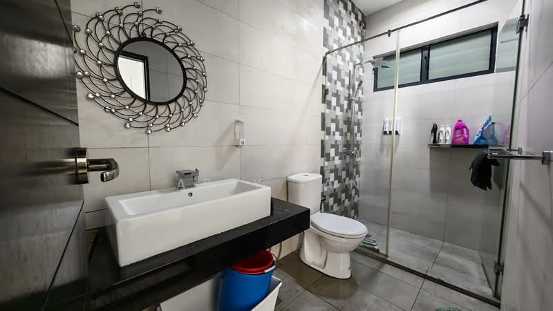 Rumah Berkembar untuk Disewa di Kota Kinabalu (Sabah) - Abby Tan - Bathroom - PropertyGuru.com.my