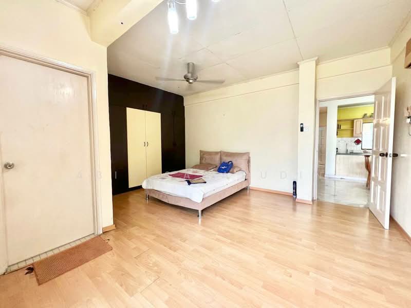 Condominium for Sale at Waizuri 1 - Abid Sabarudin - Bedroom - PropertyGuru.com.my