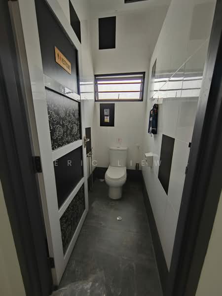 Shop for Rent in Danau Kota (Setapak) - Eric Liew - Bathroom - PropertyGuru.com.my