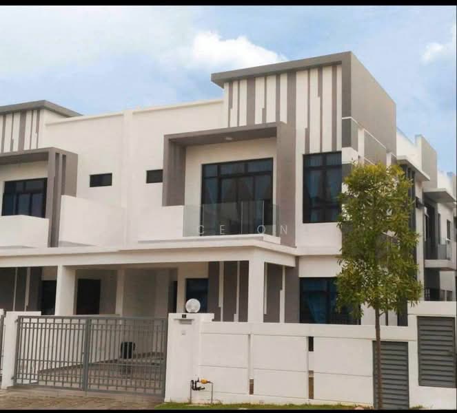 Cluster House for Sale in Bukit Indah (Iskandar Puteri (Nusajaya)) - Joyce Ong - Exterior - PropertyGuru.com.my