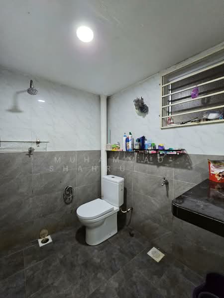 Rumah Flat untuk Dijual di Taman Bukit Angsana - Muhammad Shahrul Ridhwan Mehamad Nasir - Bathroom - PropertyGuru.com.my