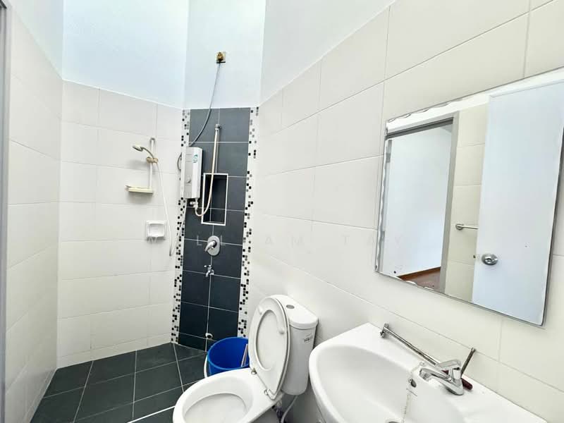 Cluster House for Sale in Bukit Indah (Iskandar Puteri (Nusajaya)) - William Tay - Bathroom - PropertyGuru.com.my