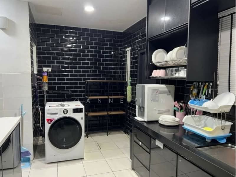 Rumah Teres 2 Tingkat untuk Dijual di Setia Alam (Selangor) - Joanne Tan - Kitchen - PropertyGuru.com.my