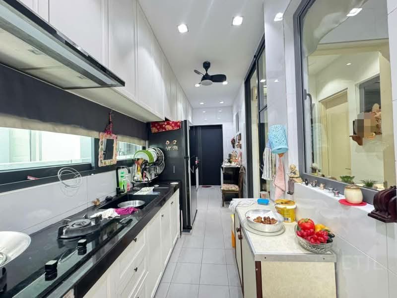 Semi-Detached House for Sale in Shah Alam (Selangor) - Rylin Tan - Kitchen - PropertyGuru.com.my