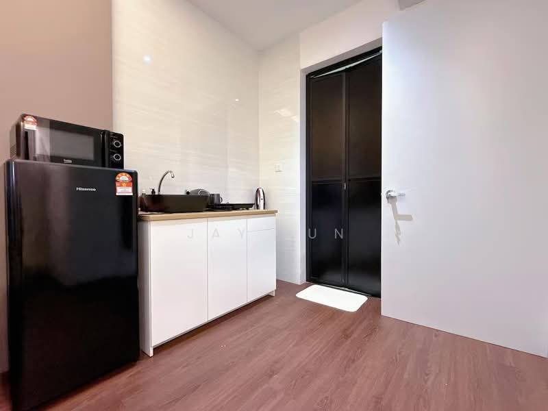 Service Residence for Sale at Sky Trees - Jay Pun - Kitchen - PropertyGuru.com.my