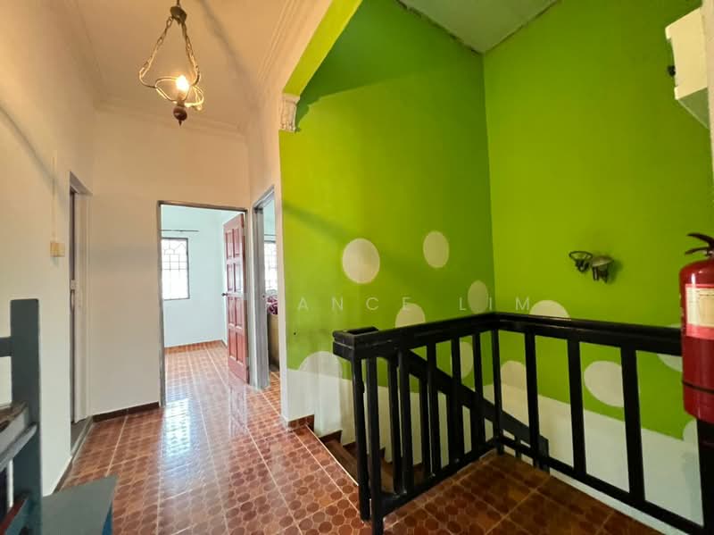 2-storey Terraced House for Sale at Taman Tasik Utama - Lawrance Lim - PropertyGuru.com.my