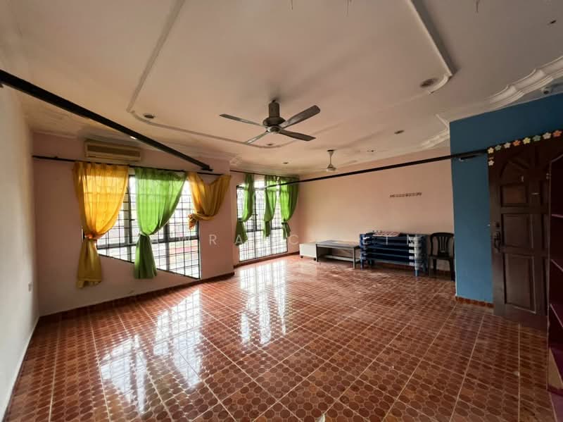 2-storey Terraced House for Sale at Taman Tasik Utama - Lawrance Lim - PropertyGuru.com.my