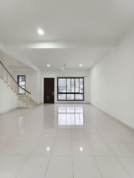 2-storey Terraced House for Sale in Taman Austin Duta (Tebrau) - Keith Ching - Living Room - PropertyGuru.com.my