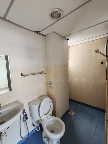 Kondominium untuk Disewa di Perdana Exclusive - Wawa Leong - Bathroom - PropertyGuru.com.my