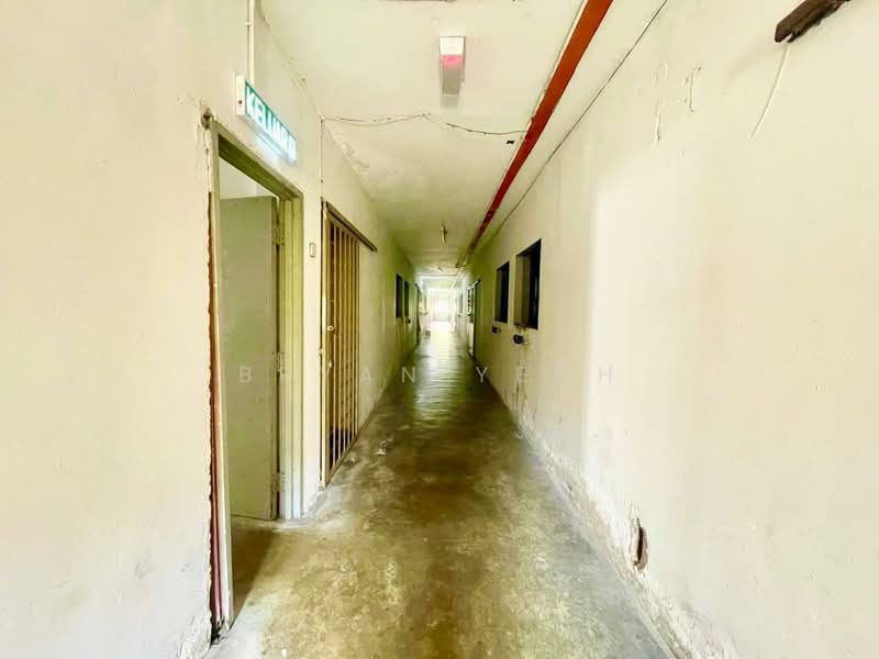 Apartment for Sale at Teratai Mewah Apartment Block 15,17,19,21 - Bryan Yeoh - Corridor - PropertyGuru.com.my