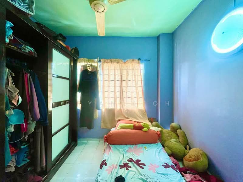 Apartment for Sale at Teratai Mewah Apartment Block 15,17,19,21 - Bryan Yeoh - Bedroom - PropertyGuru.com.my