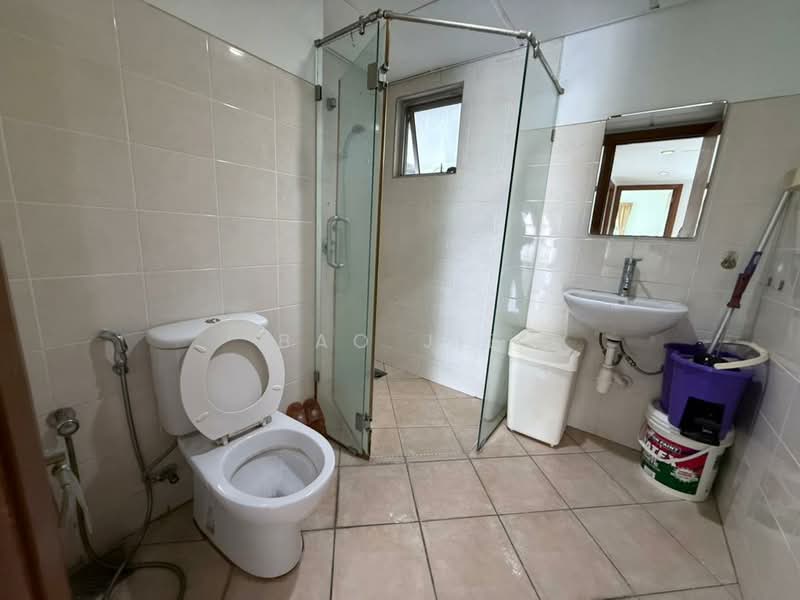 Service Residence for Sale at Kiara Designer Suites - Bao Jie - Bathroom - PropertyGuru.com.my