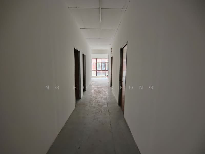 Kedai / Pejabat untuk Disewa di Puchong (Selangor) - Ng Hon Keong - Corridor - PropertyGuru.com.my