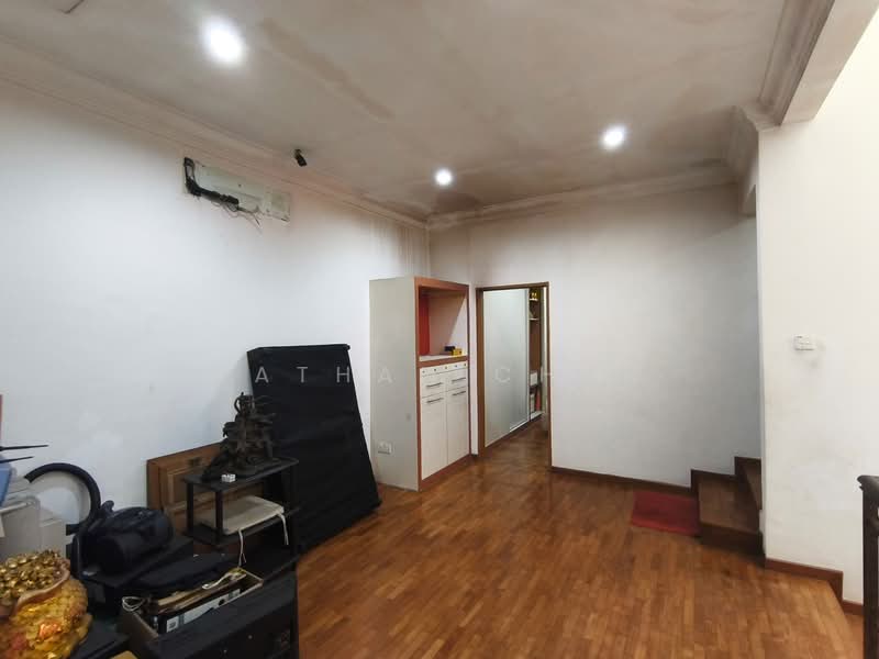 Rumah Teres 2 Tingkat untuk Dijual di Taman Sutera Utama (Skudai) - Nathan Chan - Living Room - PropertyGuru.com.my
