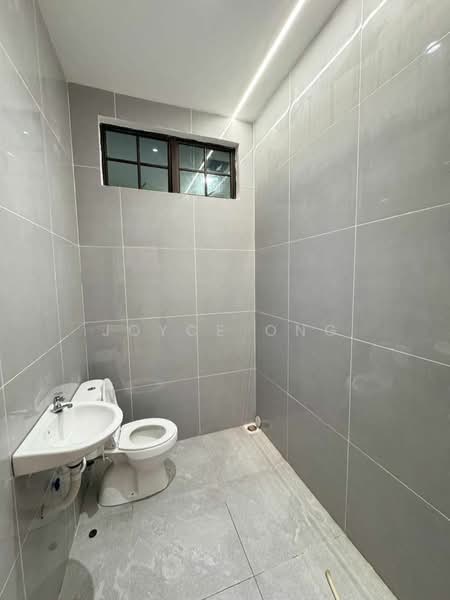 Rumah Teres 2 Tingkat untuk Dijual di Ulu Tiram (Johor) - Joyce Ong - Bathroom - PropertyGuru.com.my