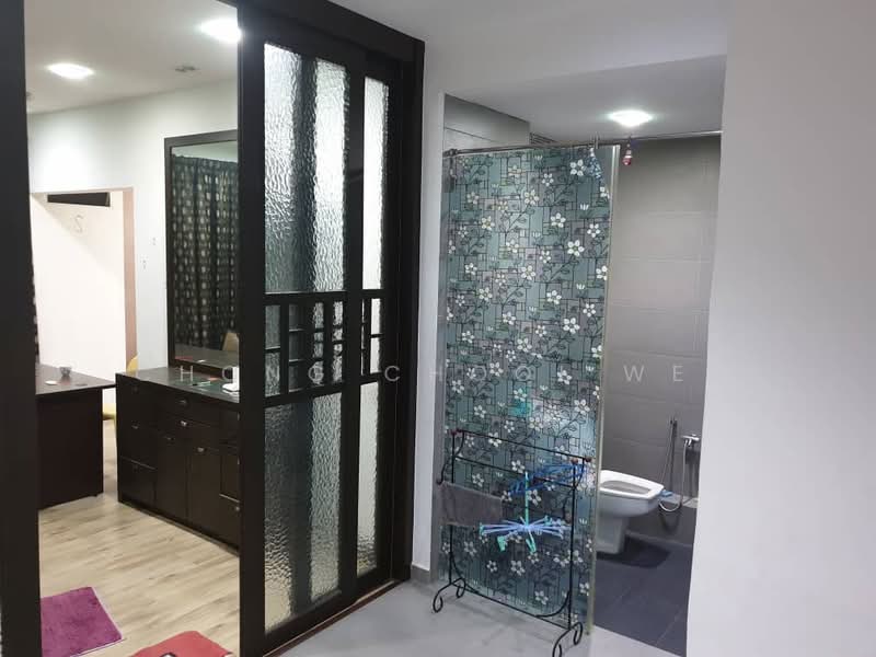 Kondominium untuk Disewa di Putra Place Condominium - Chong Chooi Wei - Bathroom - PropertyGuru.com.my