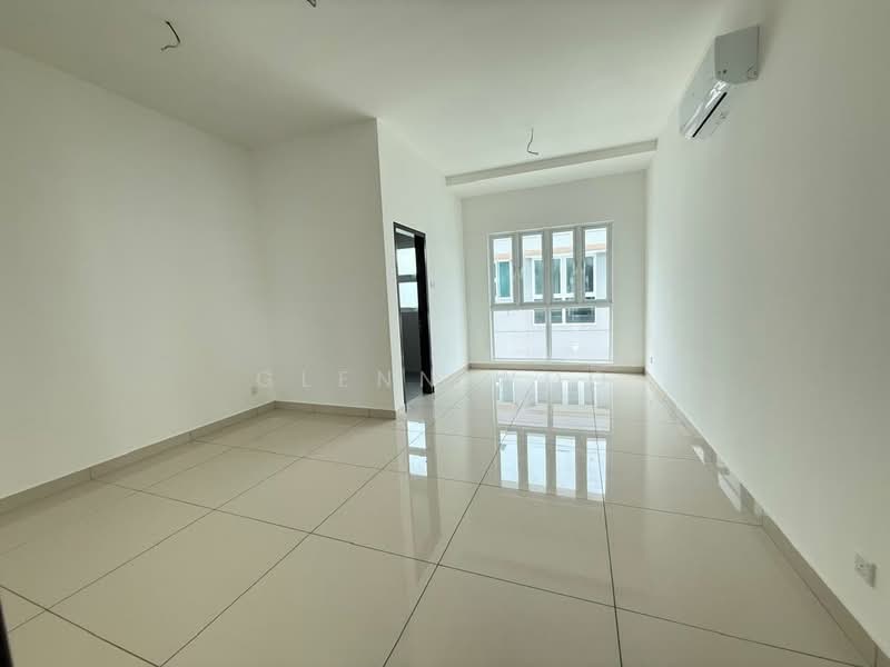 Rumah Berkembar untuk Dijual di Johor Bahru (Johor) - Glenn Woo - Living Room - PropertyGuru.com.my
