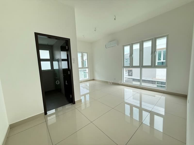 Rumah Berkembar untuk Dijual di Johor Bahru (Johor) - Glenn Woo - Living Room - PropertyGuru.com.my