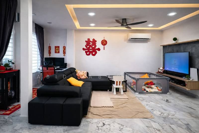 2.5-storey Terraced House for Sale in Taman Bukit Mulia (Ulu Kelang) - Abid Sabarudin - Living Room - PropertyGuru.com.my