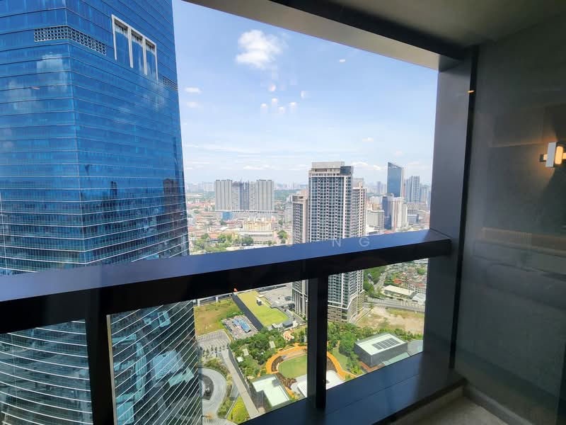 Servis Apartment untuk Dijual di TRX Residences - James Ng - Balcony - PropertyGuru.com.my