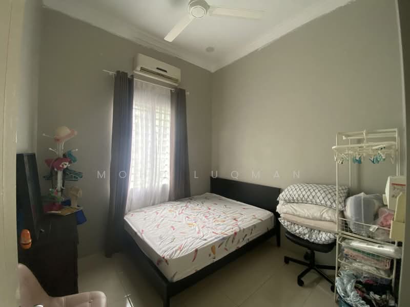 Semi-Detached House for Sale in Banting (Selangor) - Mohd Luqman - Bedroom - PropertyGuru.com.my
