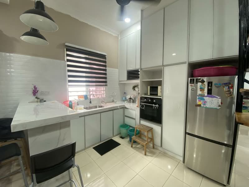 Semi-Detached House for Sale in Banting (Selangor) - Mohd Luqman - Kitchen - PropertyGuru.com.my
