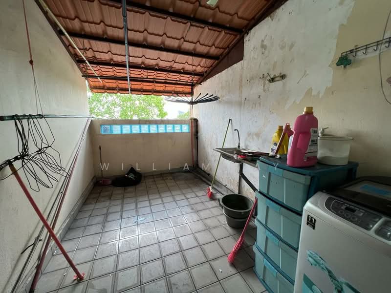 Rumah Teres 3 Tingkat untuk Dijual di Taman Suria (Johor Bahru) - William Tay - Balcony - PropertyGuru.com.my