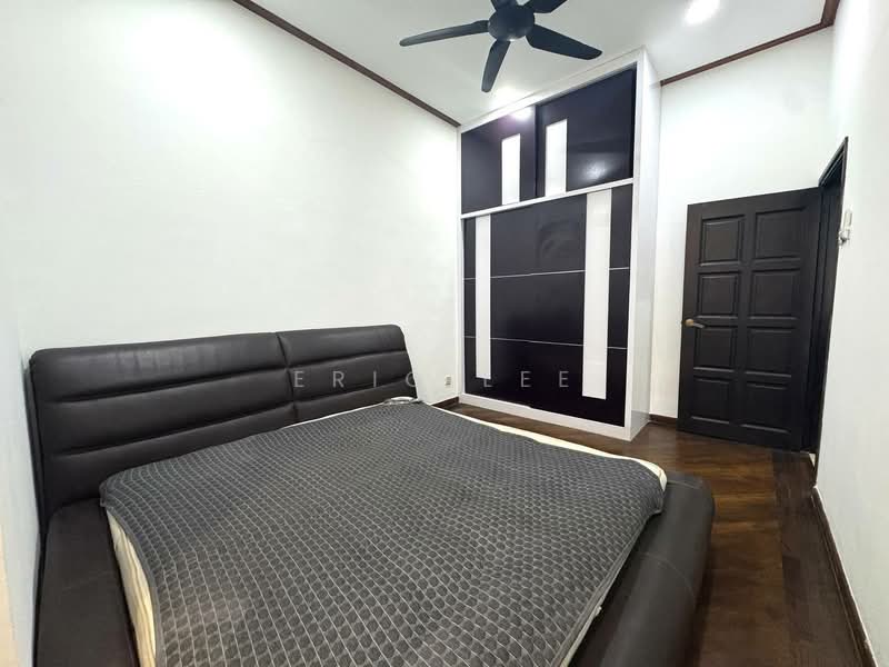 1-storey Terraced House for Sale in Taman Nusa Bestari 2 (Iskandar Puteri (Nusajaya)) - Eric Lee - Bedroom - PropertyGuru.com.my