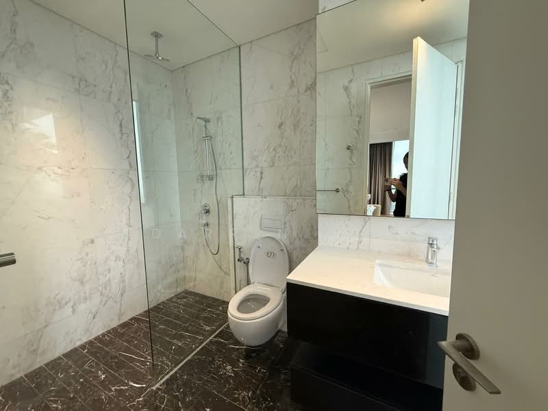 Servis Apartment untuk Disewa di SO Sofitel Kuala Lumpur Residences - Darren Lim - Bathroom - PropertyGuru.com.my