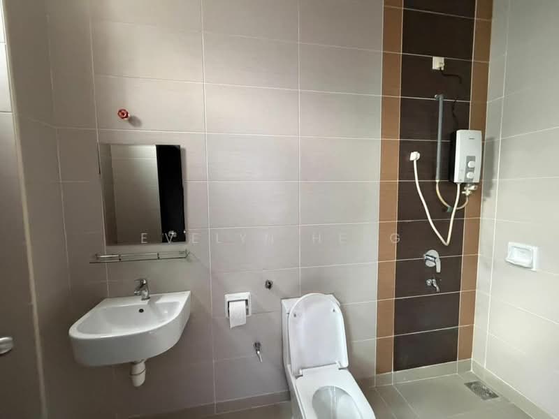 Cluster House for Rent in Taman Austin Heights (Tebrau) - Evelyn Heng - Bathroom - PropertyGuru.com.my