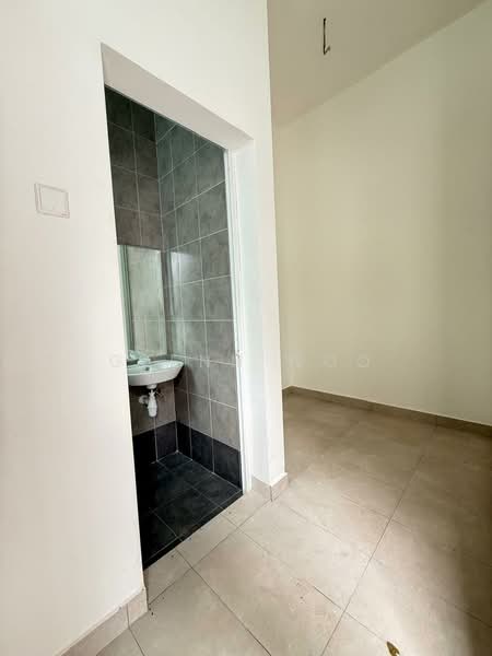 Semi-Detached House for Sale in Taman Molek (Johor Bahru) - Glenn Woo - PropertyGuru.com.my