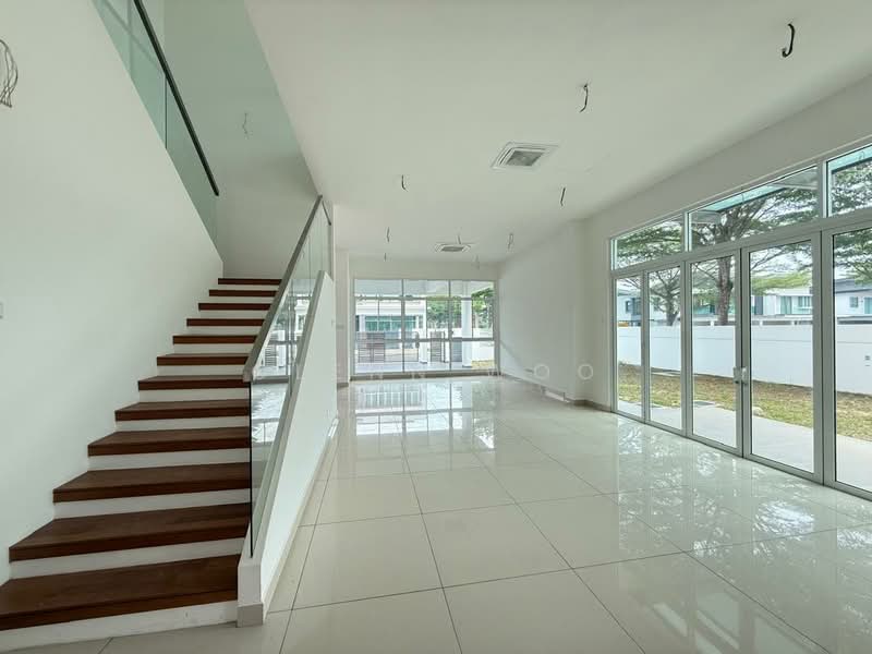 Semi-Detached House for Sale in Taman Molek (Johor Bahru) - Glenn Woo - PropertyGuru.com.my