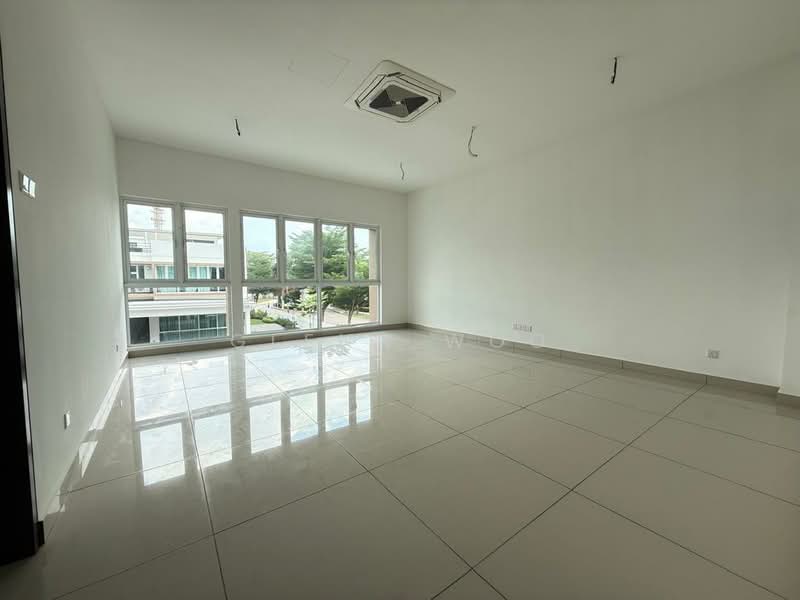 Semi-Detached House for Sale in Taman Molek (Johor Bahru) - Glenn Woo - PropertyGuru.com.my