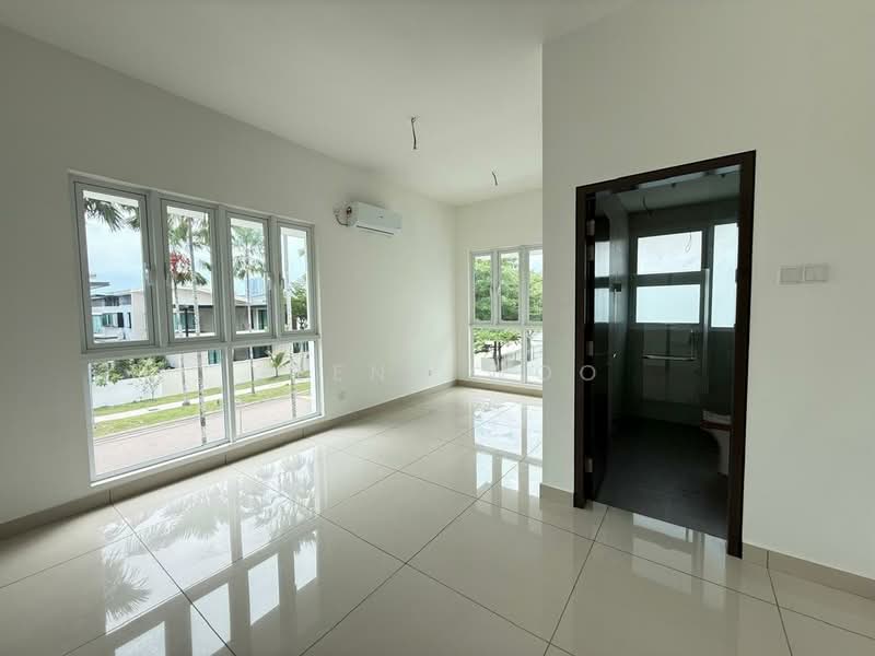 Semi-Detached House for Sale in Taman Molek (Johor Bahru) - Glenn Woo - PropertyGuru.com.my