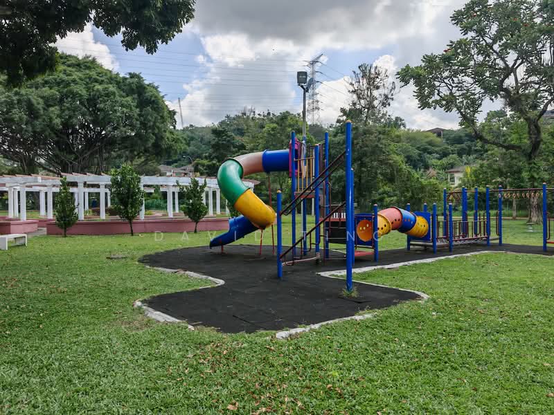 Rumah Teres 2 Tingkat untuk Dijual di Taman Universiti Indah (Seri Kembangan) - David Ting - Exterior - PropertyGuru.com.my