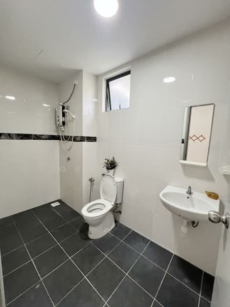 Kondominium untuk Disewa di Ivory Residence - Grace Ha - Bathroom - PropertyGuru.com.my