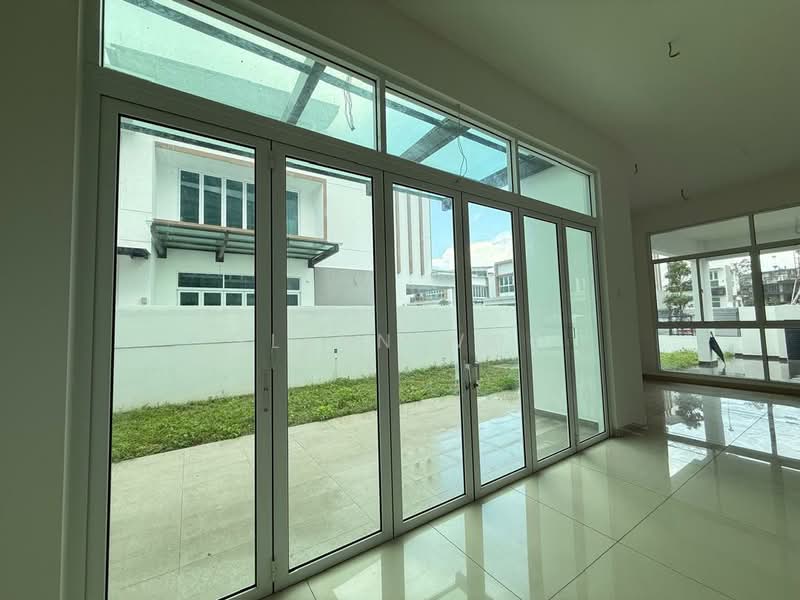 Semi-Detached House for Sale in Taman Molek (Johor Bahru) - Glenn Woo - Exterior - PropertyGuru.com.my