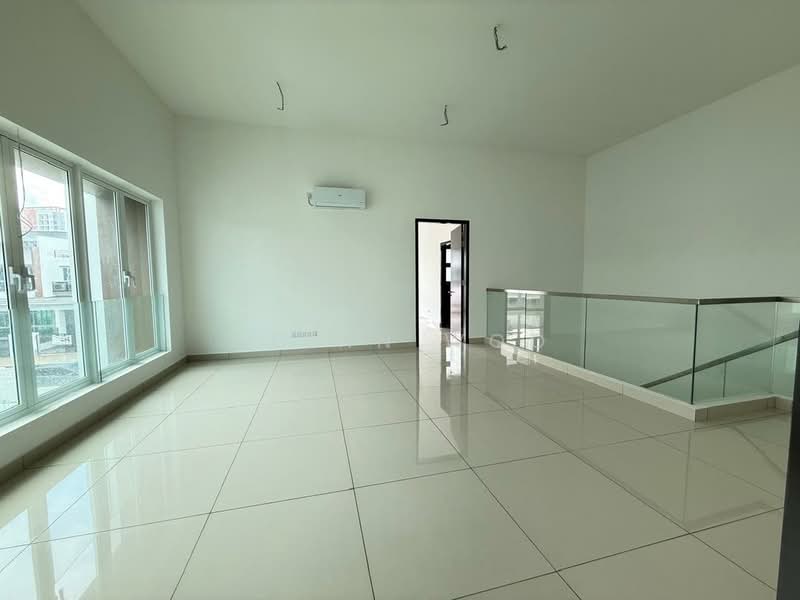 Semi-Detached House for Sale in Taman Molek (Johor Bahru) - Glenn Woo - PropertyGuru.com.my