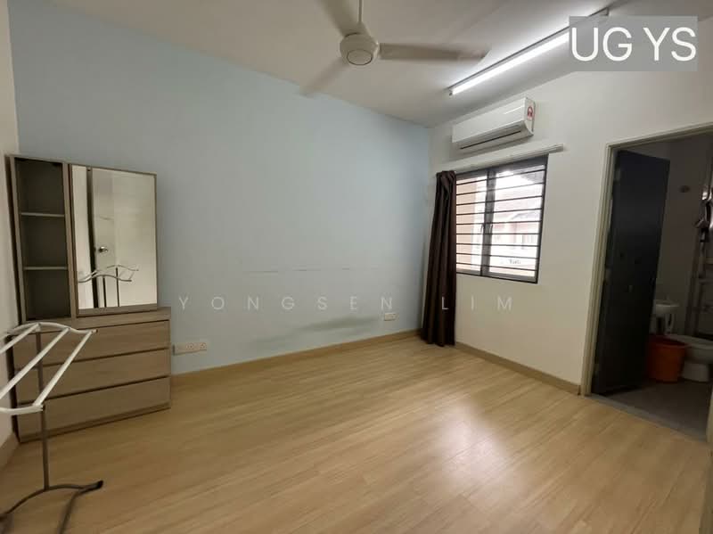 Rumah Teres 2 Tingkat untuk Dijual di Bandar Bukit Raja (Klang) - Yongsen Lim - Bedroom - PropertyGuru.com.my