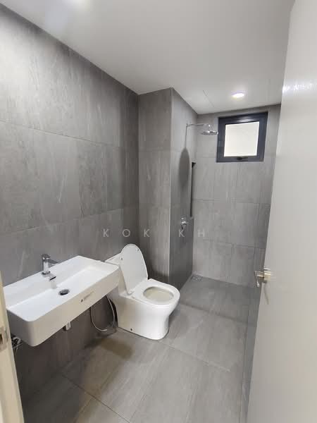 Servis Apartment untuk Disewa di Savvy @ Riana Dutamas - Kok KH - Bathroom - PropertyGuru.com.my